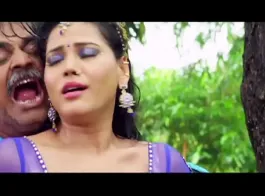 Akshara Singh Bhojpuri Actor Sexy Video